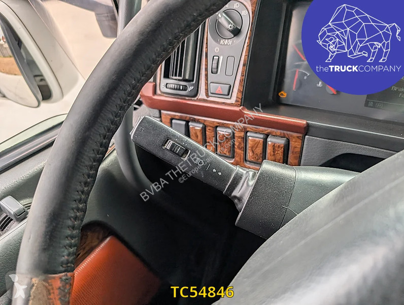 Тягач Volvo