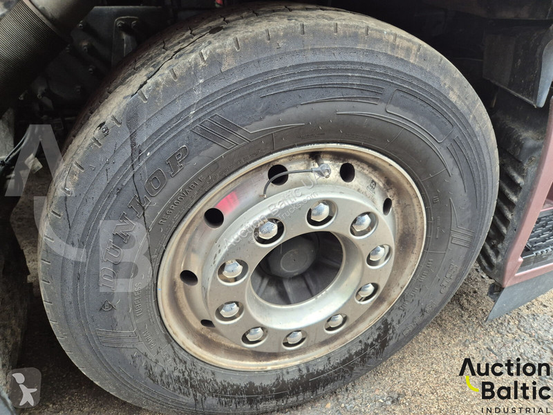 Cabeza tractora Renault THIGH440