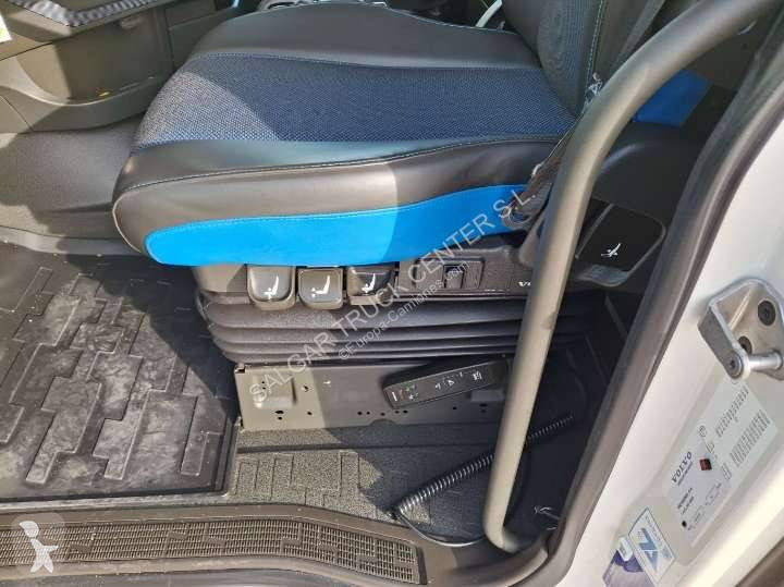 Cabeza tractora Volvo