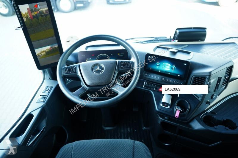 Тягач Mercedes ACTROS 1845