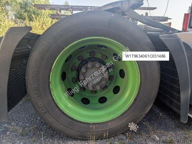 Cabeza tractora Mercedes 1851 LSnRL