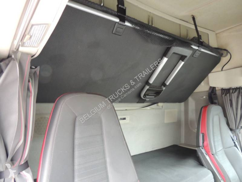 Cabeza tractora Volvo