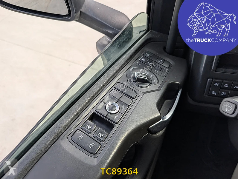 Cabeza tractora Scania 410