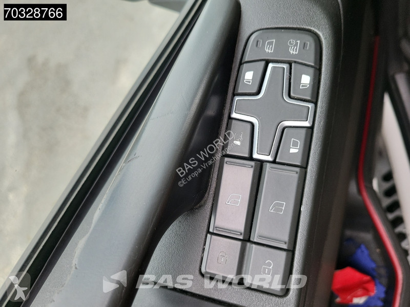 Tahač Volvo 500 4X2 XL 2xTanks Xenon I-ParkCool...