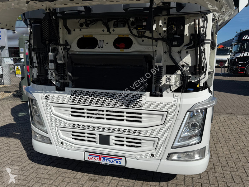 Тягач Volvo 500 6x2 Retarder ADR Full Air WB...