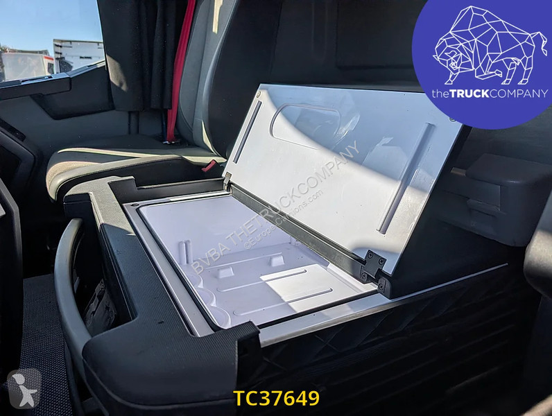 Traktor Renault T 520