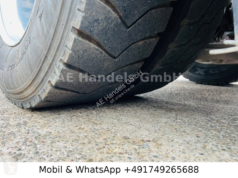 Ťahač Volvo Globe BL...