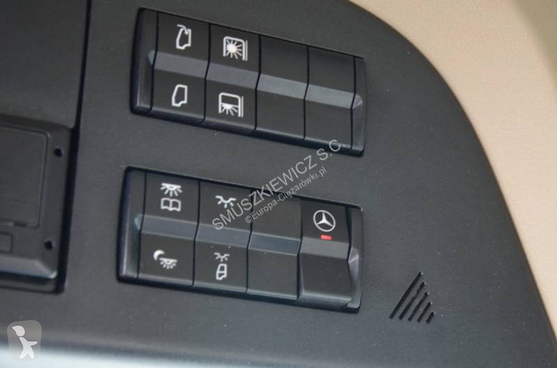 جرار Mercedes