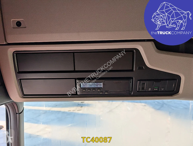 Scania 520 tractor unit