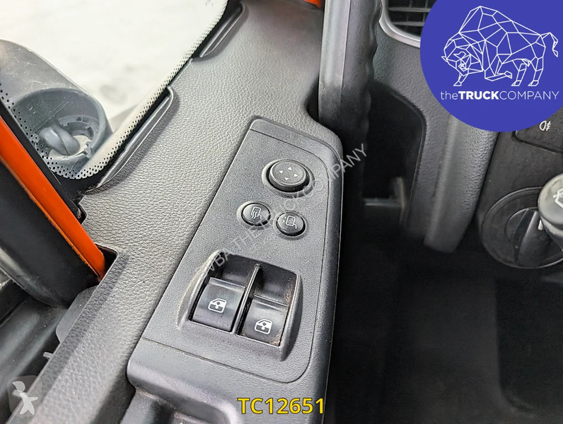 Iveco 570 tractor unit