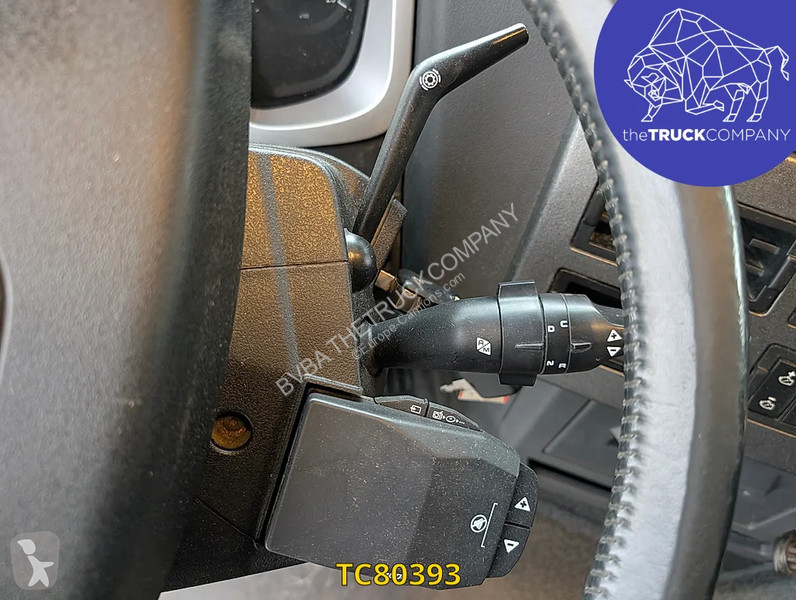 Renault T 520 tractor unit