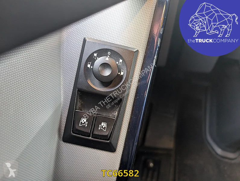 Renault T 520 tractor unit