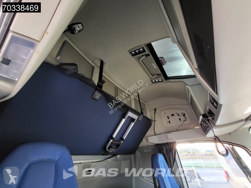 Tahač Volvo 500 4X2 XL 2x Tanks I-ParkCool ACC