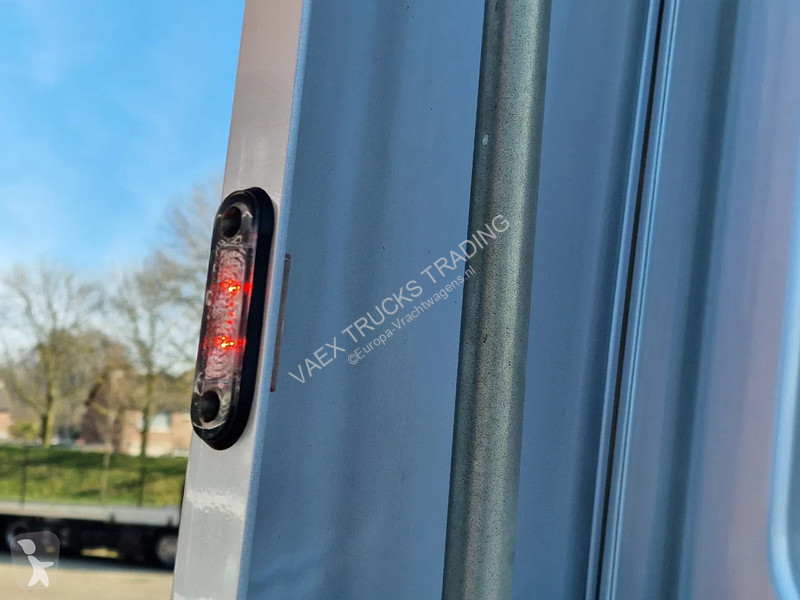 Traktor DAF 440 SpaceCab 4x2 - Full spoiler -...
