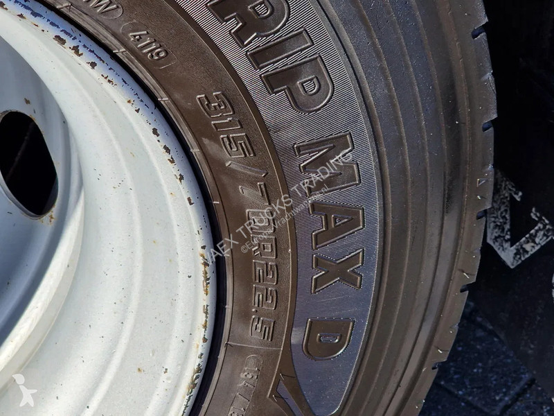Traktor Volvo 13500 Globetrotter XL 6x2 - I...
