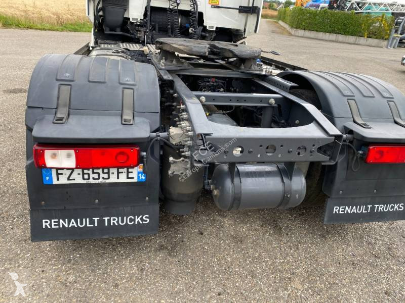 Tahač Renault
