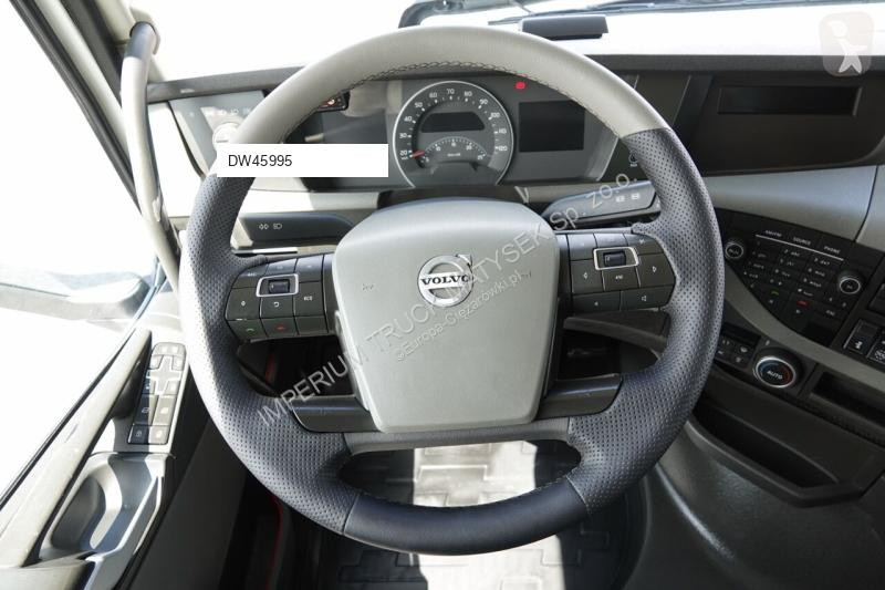 Tahač Volvo FH 500 / NISKA KABINA / HYDRAULIKA...