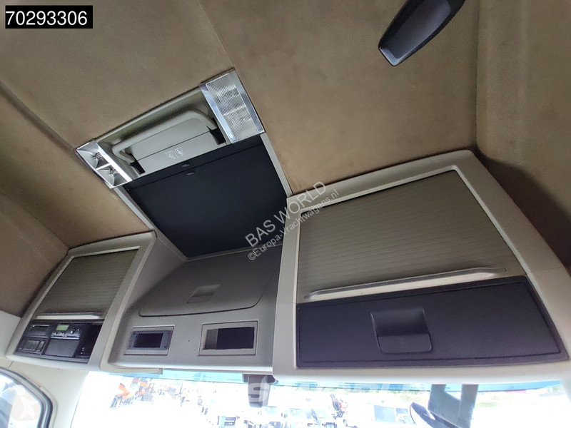 Tahač Volvo 6X4 Retarder 2xTanks Lift-Axle...