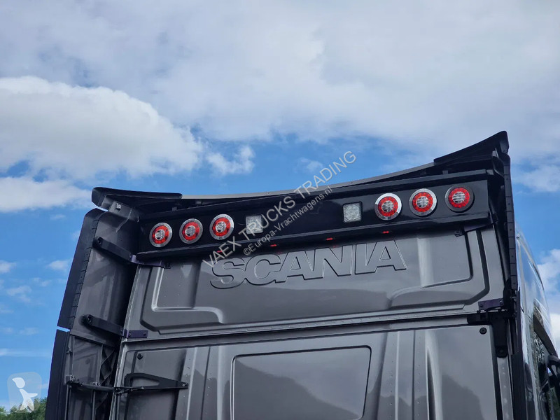 Traktor Scania S560 Highline 4x2 - ike new -...