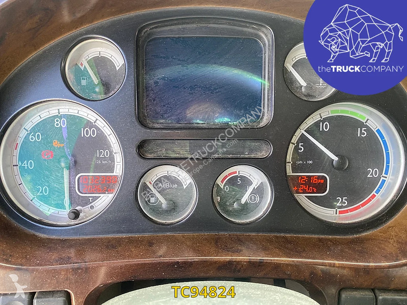 Tracteur DAF 460