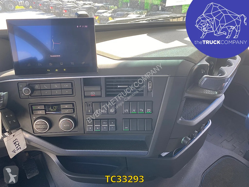Traktor Volvo 500