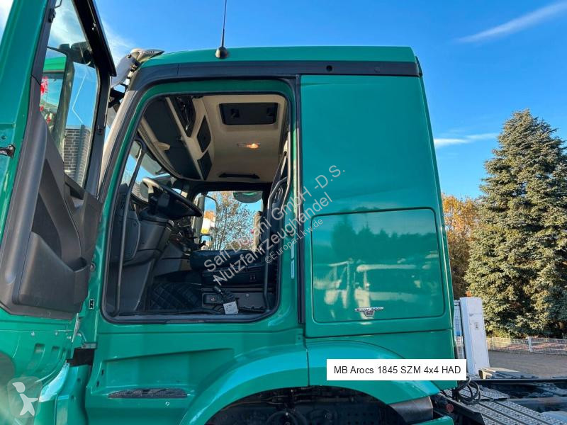 جرار Mercedes 1845 SZM 4x4 HAD