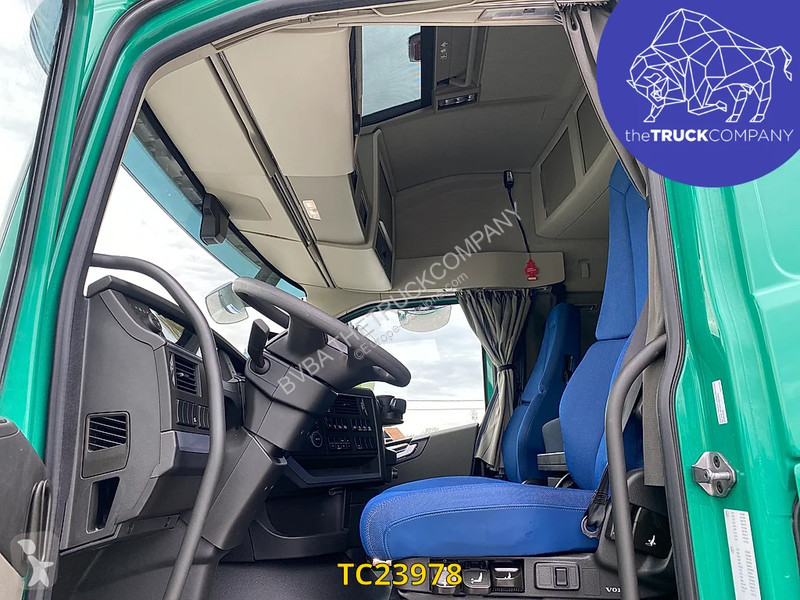 جرار Volvo 500