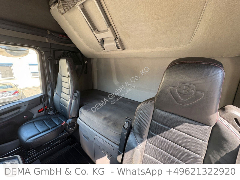 جرار Scania...