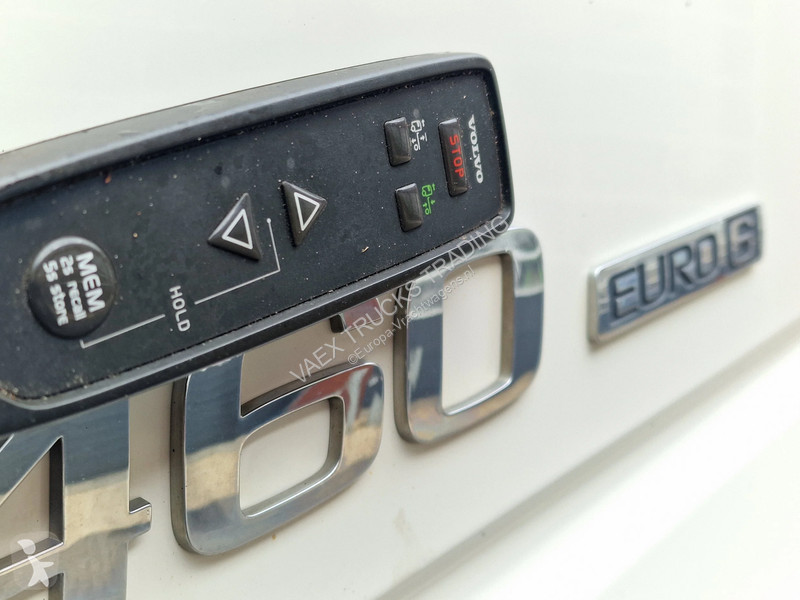 جرار Volvo 13460 Globetrotter 4x2 - Full...
