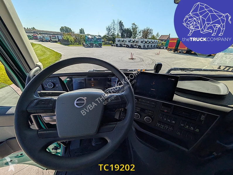 جرار Volvo 500