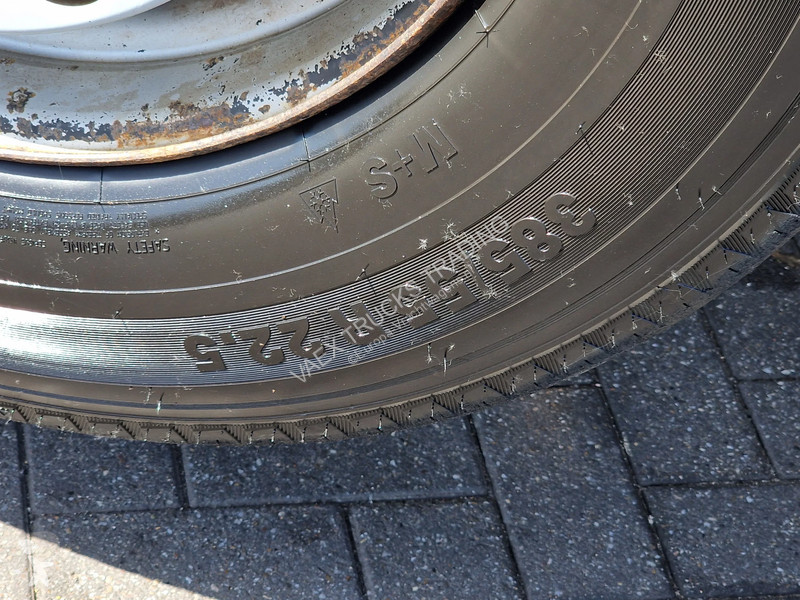 جرار Volvo 13500 Globetrotter XL 6x2 - Retarder...