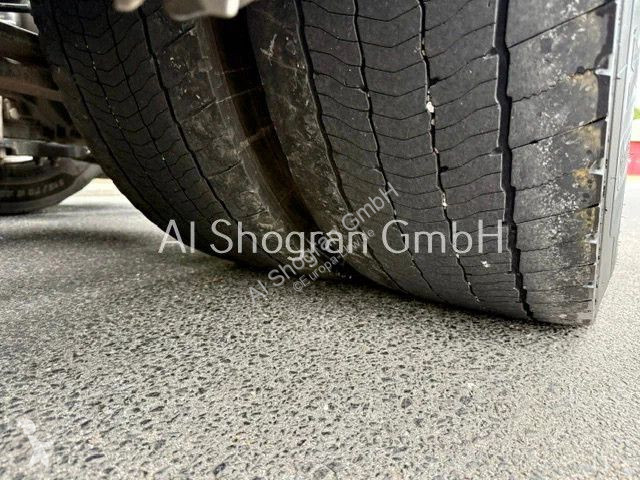 جرار Renault T460...