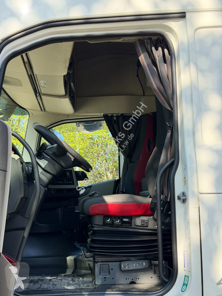 جرار Volvo FH 460 3x Globe *Standard-SZM...