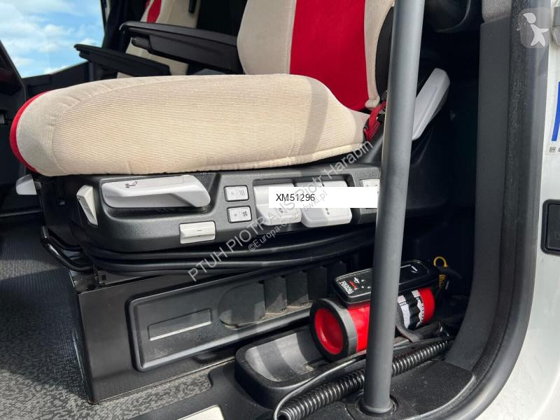 Влекач Renault T520/ HIGH CAB/ MODEL 2021/...