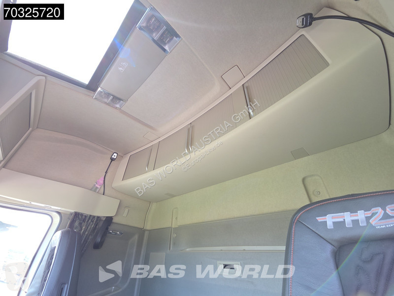 Trattore Stradale Volvo 4X2 25th Anniversary!...
