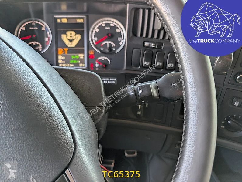 جرار Scania 520