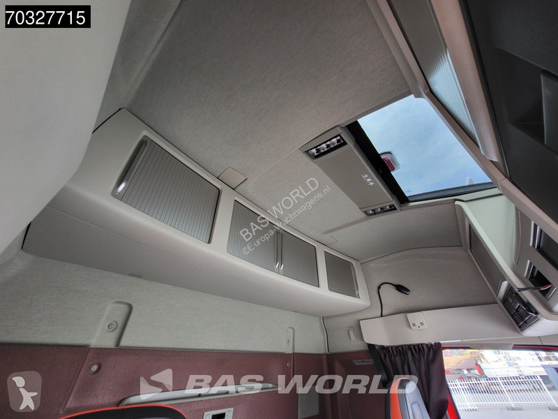 جرار Volvo 650 6X2 Lift+Lenkachse I-ParkCool...