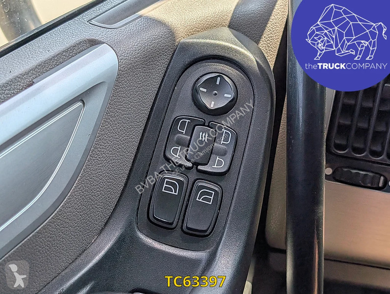جرار DAF 530