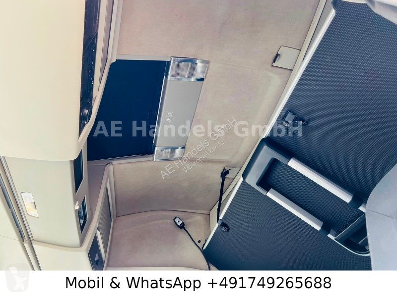 جرار Volvo 500 GlobeTrotter BL...