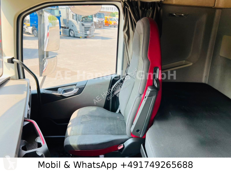 جرار Volvo 500 GlobeXL BL...