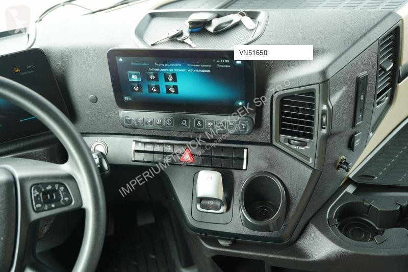 Влекач Mercedes ACTROS 1845