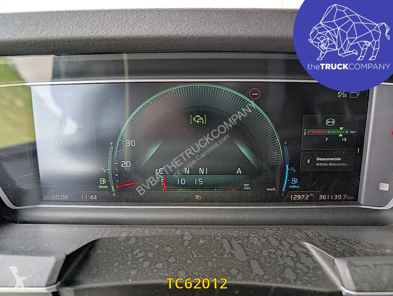 جرار Volvo 500