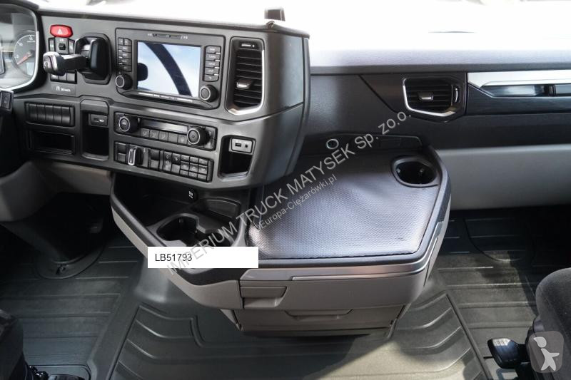 جرار Scania S 450