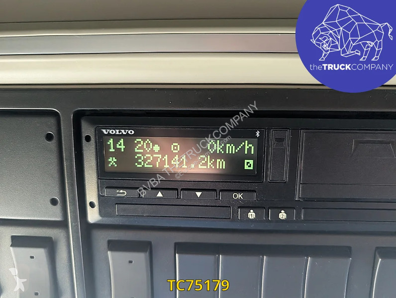جرار Volvo 500