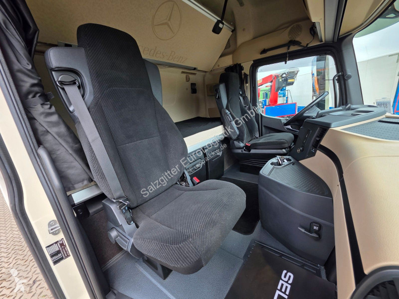 جرار Mercedes 1846 | Retarder | Xenon | PTO | 6E