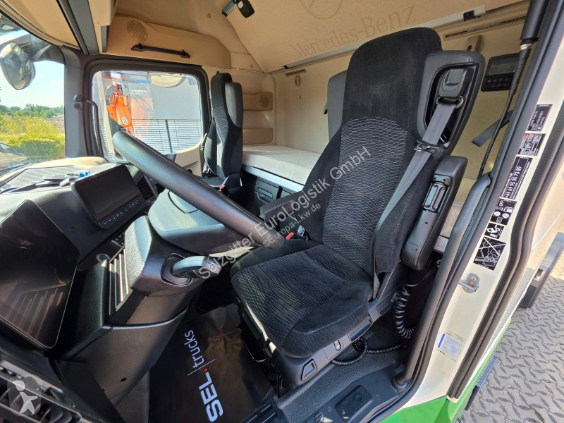 جرار Mercedes 1846 | 6E | Retarder | PTO |...