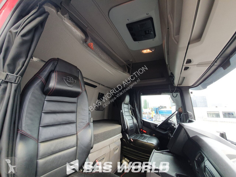 Tracteur Scania 590
