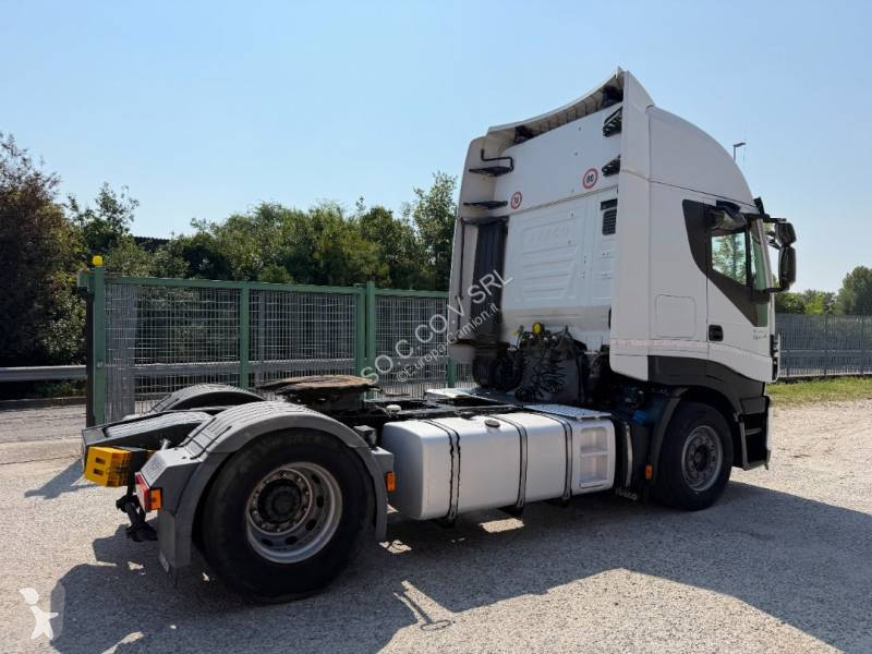 Cabeza tractora Iveco