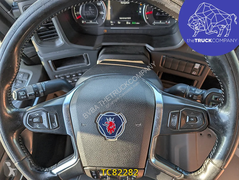 Nyergesvontató Scania 500