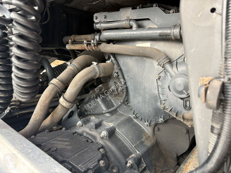 Nyergesvontató Iveco S...